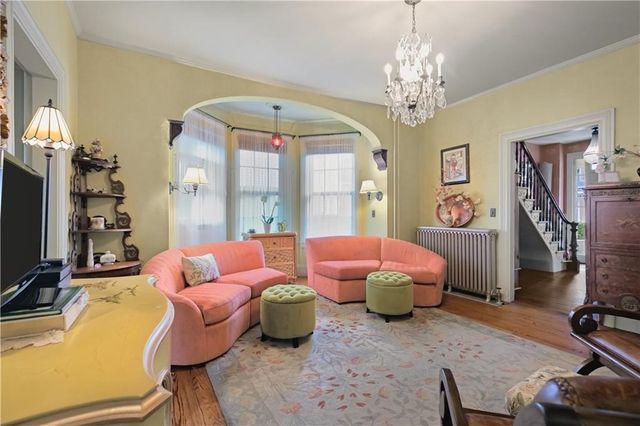15 Ayrault Street 1, Newport, RI 02840