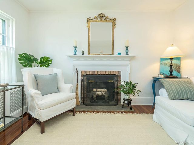 227 Littleworth Lane, Sea Cliff, NY 11579