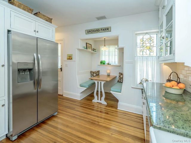 227 Littleworth Lane, Sea Cliff, NY 11579