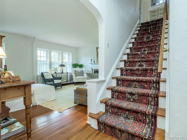 227 Littleworth Lane, Sea Cliff, NY 11579