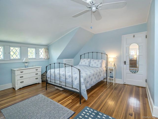 227 Littleworth Lane, Sea Cliff, NY 11579
