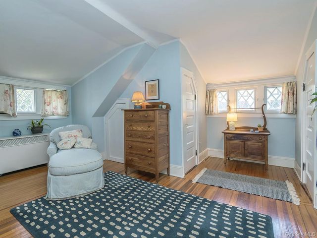 227 Littleworth Lane, Sea Cliff, NY 11579