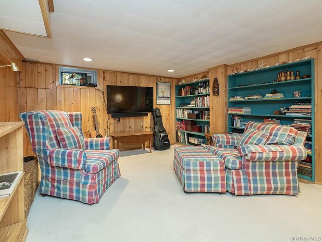 227 Littleworth Lane, Sea Cliff, NY 11579