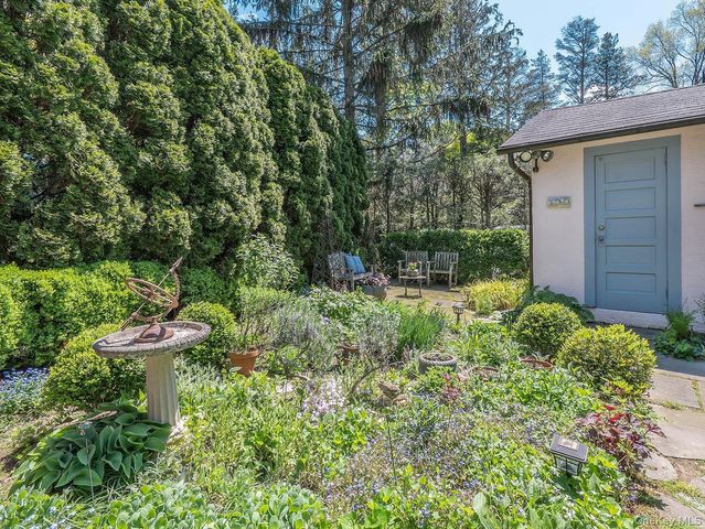227 Littleworth Lane, Sea Cliff, NY 11579