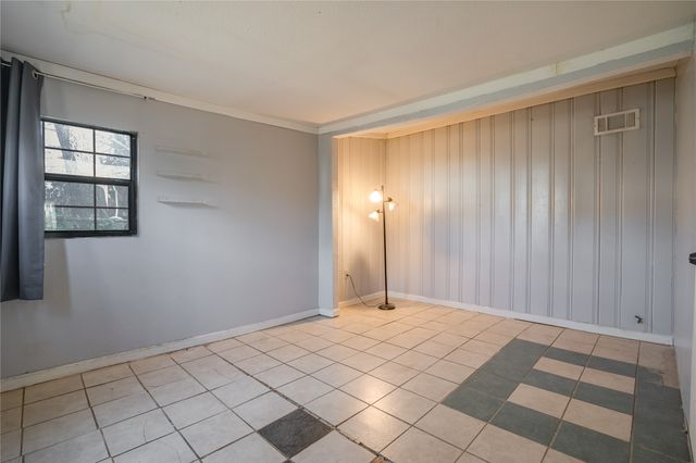 3258 Abney Avenue, Fort Worth, TX 76110