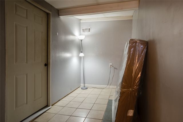 3258 Abney Avenue, Fort Worth, TX 76110