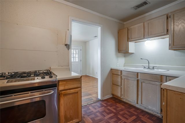 3258 Abney Avenue, Fort Worth, TX 76110