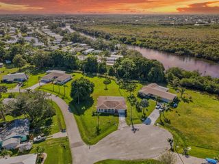 201 SE Camino Court, Port St Lucie, FL 34952