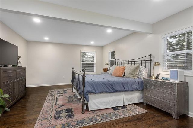 1304 Nashua Road, Liberty, MO 64068