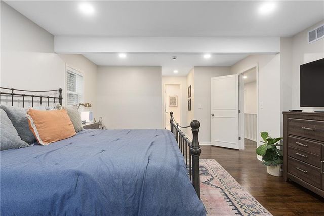 1304 Nashua Road, Liberty, MO 64068