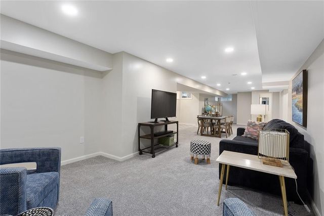 1304 Nashua Road, Liberty, MO 64068