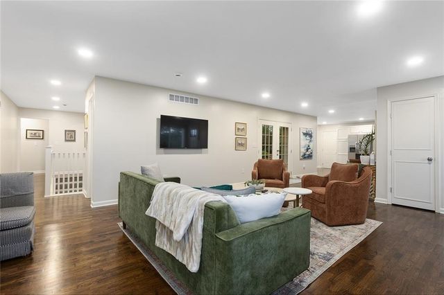 1304 Nashua Road, Liberty, MO 64068