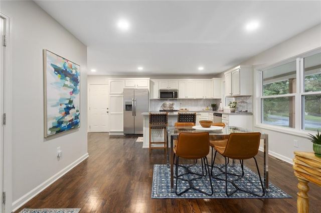 1304 Nashua Road, Liberty, MO 64068