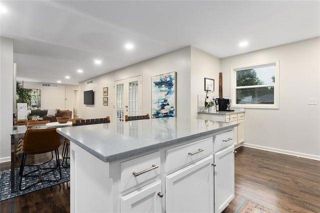 1304 Nashua Road, Liberty, MO 64068