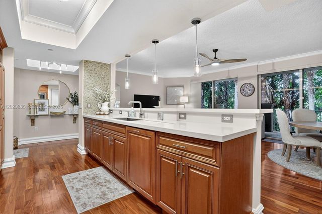 1200 Hillsboro Mile 2203, Hillsboro Beach, FL 33062