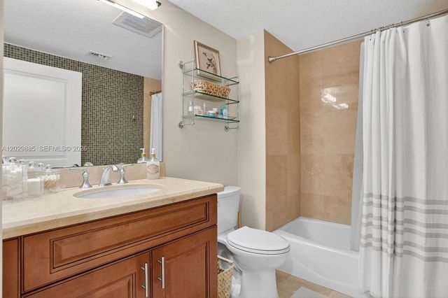 1200 Hillsboro Mile 2203, Hillsboro Beach, FL 33062
