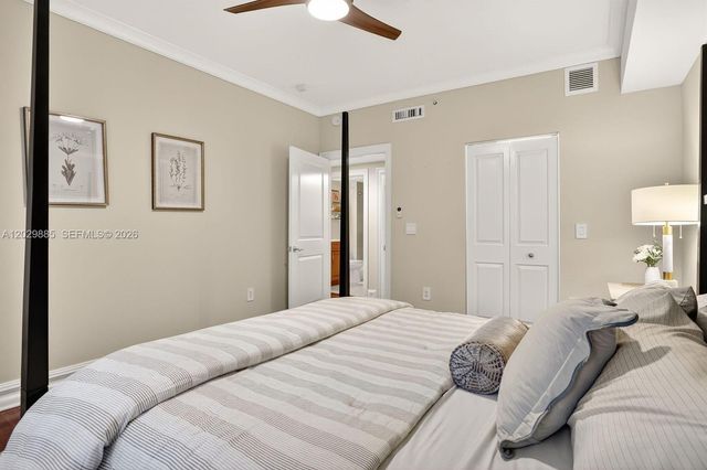 1200 Hillsboro Mile 2203, Hillsboro Beach, FL 33062