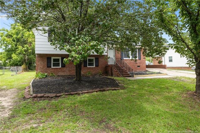 7326 Hyannis Drive, Fayetteville, NC 28304