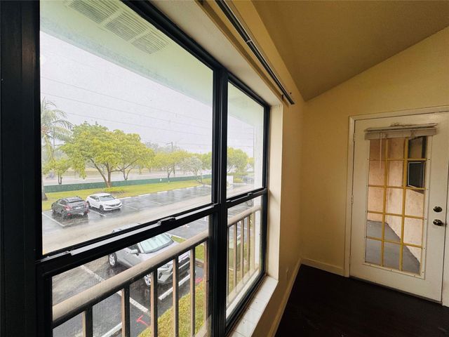 4090 N Pine Island Rd 301, Sunrise, FL 33351