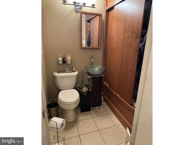 919 S CHARLES ST, Baltimore, MD 21230