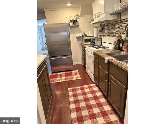 919 S CHARLES ST, Baltimore, MD 21230