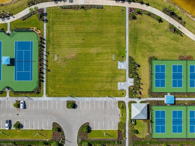 3980 Pegasus WAY, Naples, FL 34120