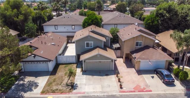 8936 Summerwood Way, Fontana, CA 92335