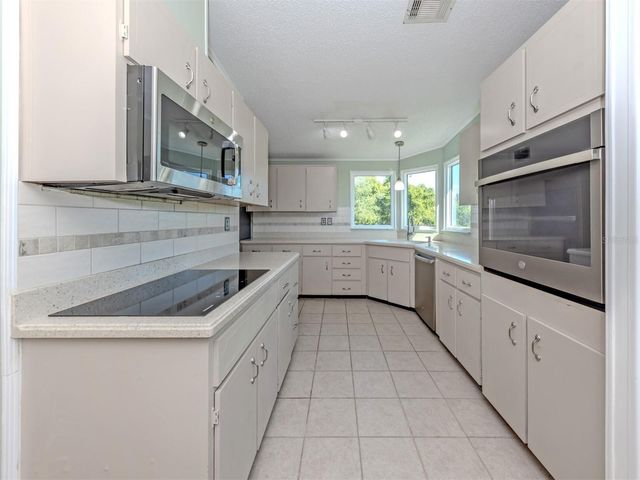 592 PORTSIDE DRIVE, North Port, FL 34287