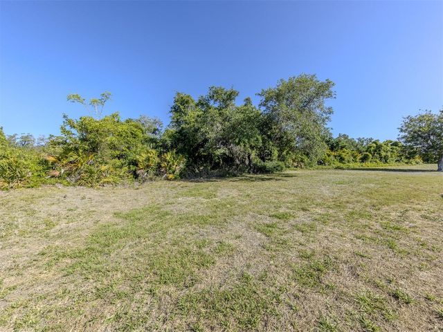 592 PORTSIDE DRIVE, North Port, FL 34287