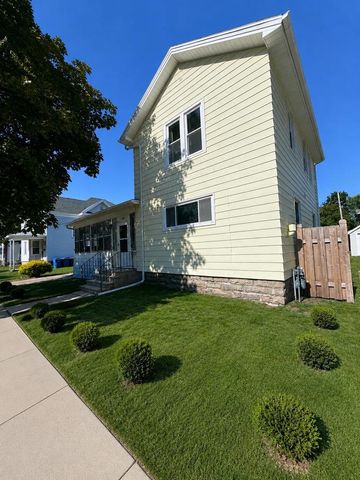 722 WRIGHT STREET, Oshkosh, WI 54901