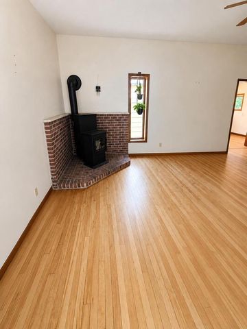 722 WRIGHT STREET, Oshkosh, WI 54901