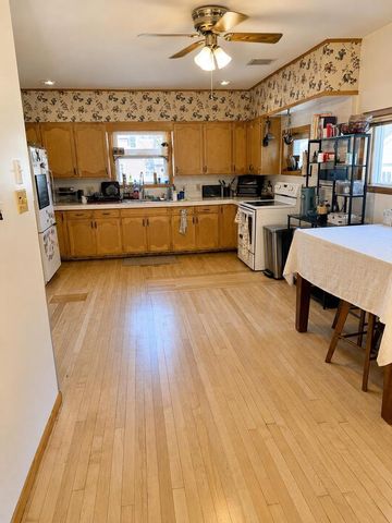 722 WRIGHT STREET, Oshkosh, WI 54901