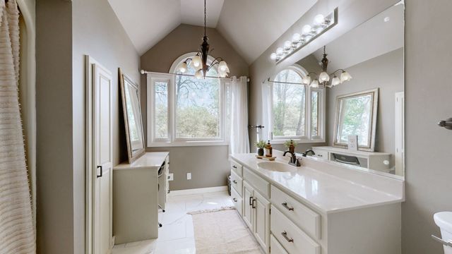 9695 Hartsville Pike, Lebanon, TN 37087
