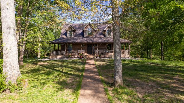 9695 Hartsville Pike, Lebanon, TN 37087