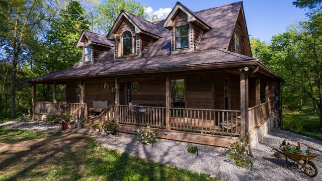 9695 Hartsville Pike, Lebanon, TN 37087