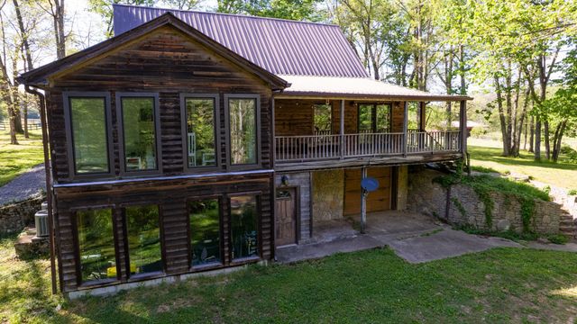 9695 Hartsville Pike, Lebanon, TN 37087