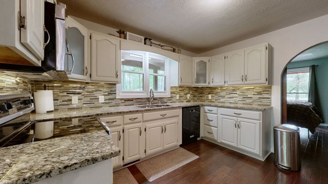 9695 Hartsville Pike, Lebanon, TN 37087