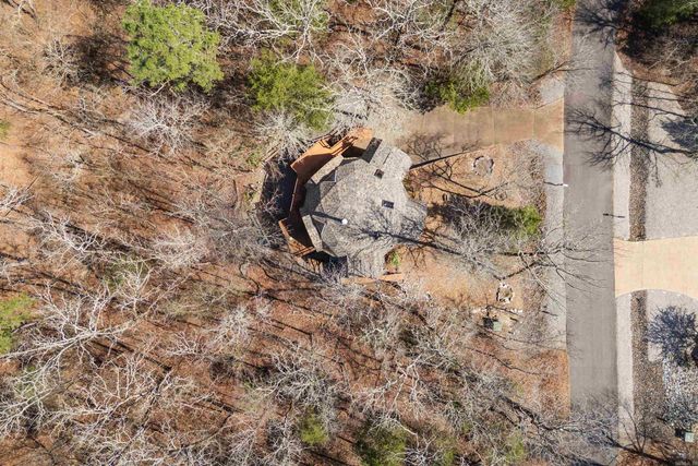 16 Perfecto Lane, Hot Springs Village, AR 71909