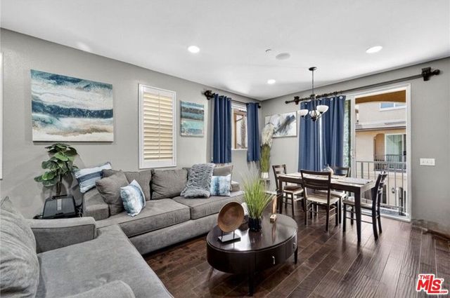11926 Olive Glen Lane, Los Angeles, CA 90047