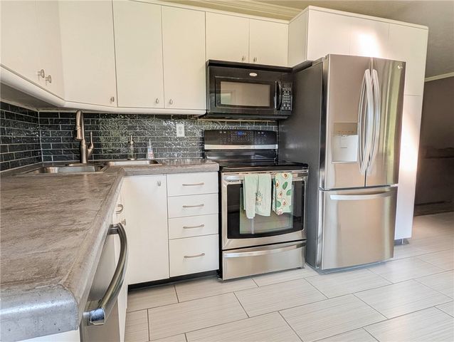 9836 Washington Church Road, Washington Twp, OH 45342
