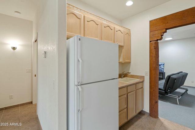 5640 S EQUESTRIAN Place, Hereford, AZ 85615