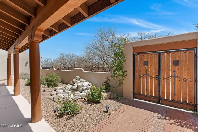 5640 S EQUESTRIAN Place, Hereford, AZ 85615