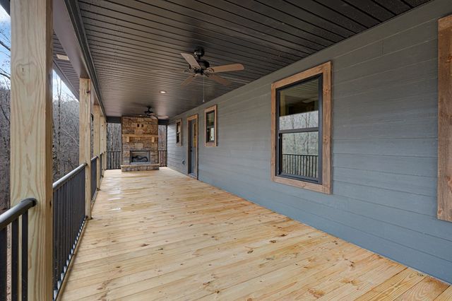 152 Noah Court, Ellijay, GA 30540