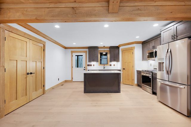 152 Noah Court, Ellijay, GA 30540