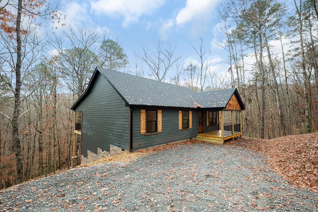 152 Noah Court, Ellijay, GA 30540
