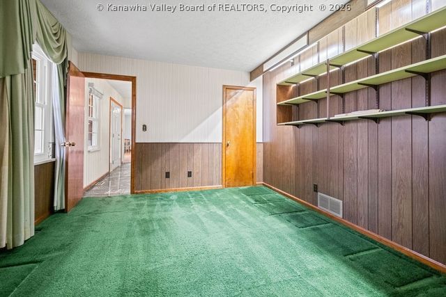 1915 Rolling Hills Road, Charleston, WV 25314