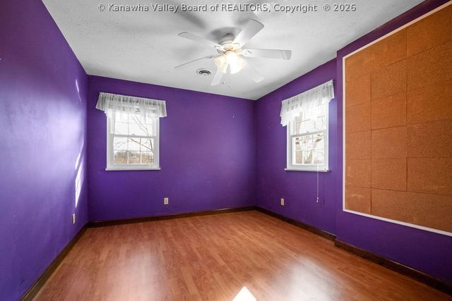 1915 Rolling Hills Road, Charleston, WV 25314