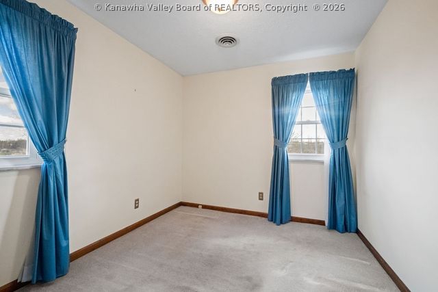 1915 Rolling Hills Road, Charleston, WV 25314