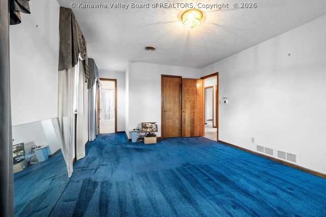 1915 Rolling Hills Road, Charleston, WV 25314