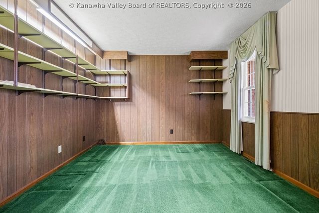 1915 Rolling Hills Road, Charleston, WV 25314